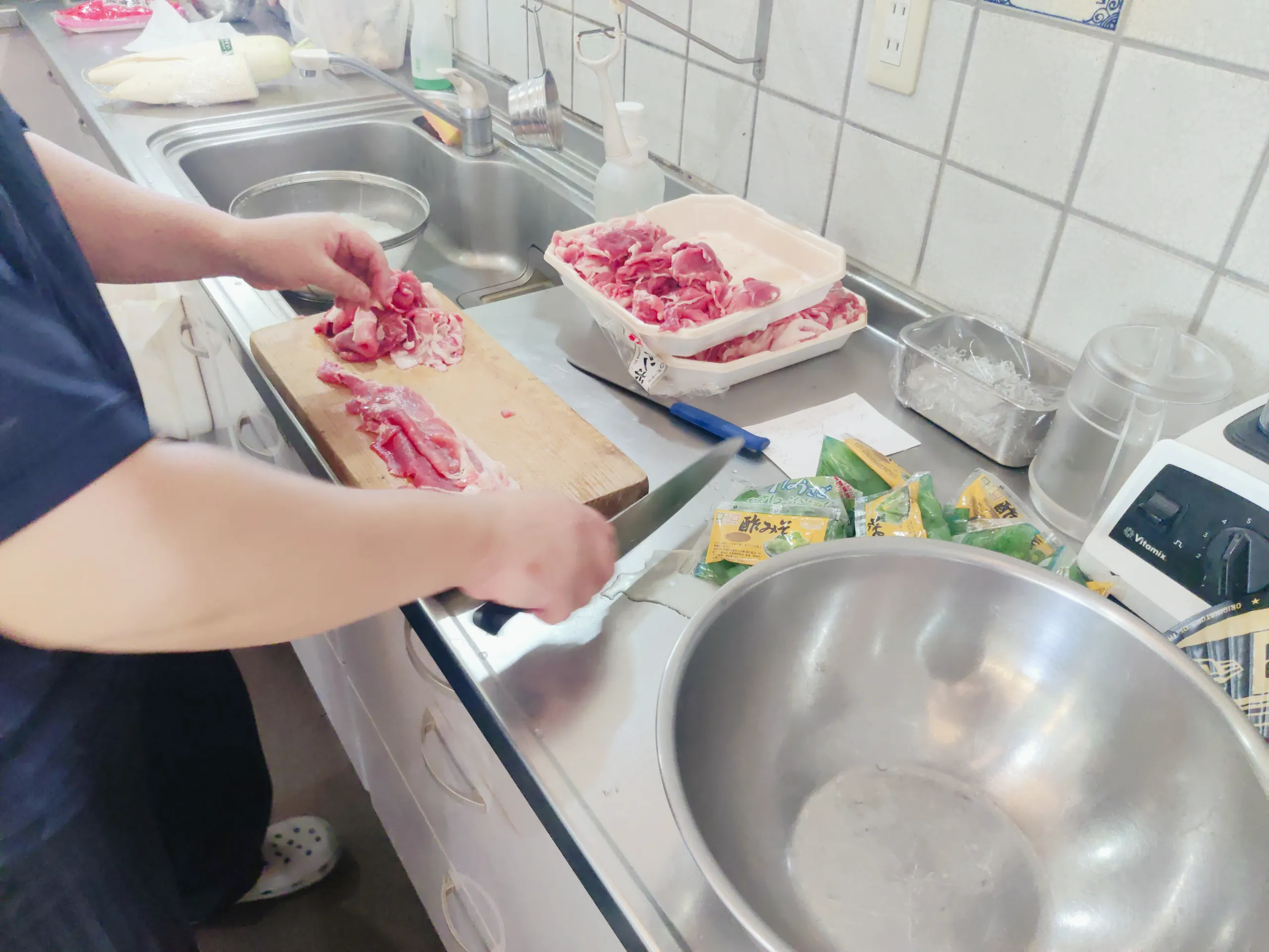 食材を準備する創作活動
